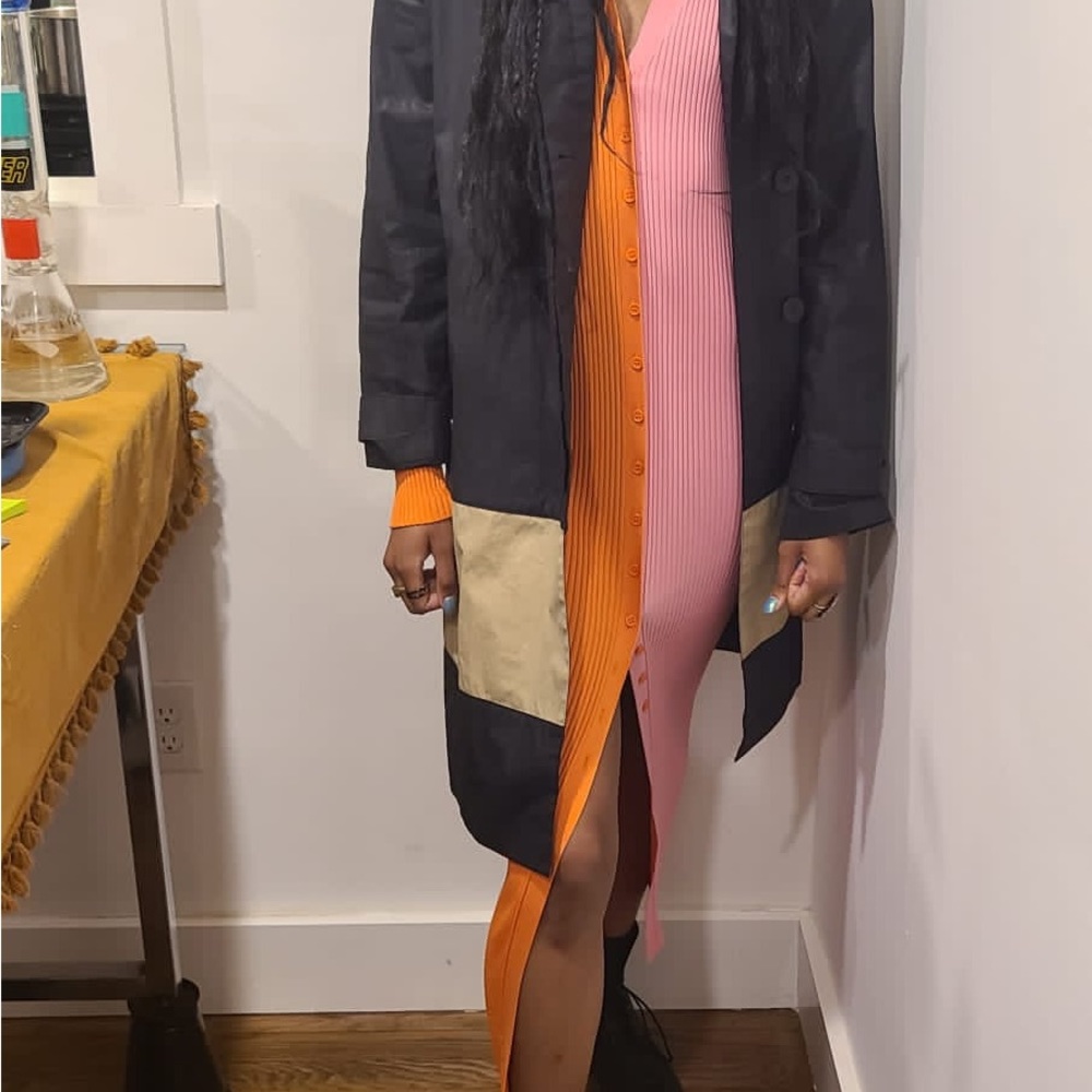 DKNY windbreaker in perfect condition